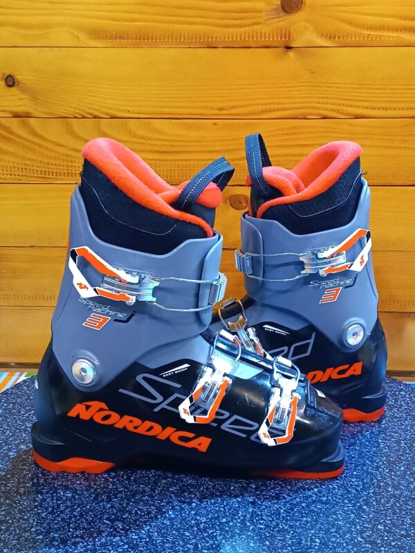 LYŽIARKY NORDICA SPEED MACHINE J3 GREY 26MP